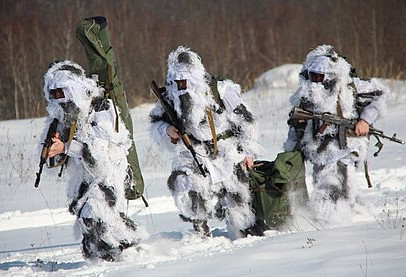 Ukrainian Anti-tank Team on the Move